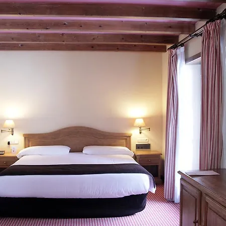 Hotel Bassibe 4*